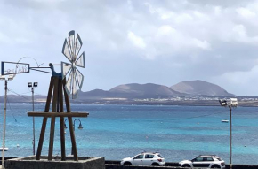 BLANCA FRENTE AL MAR, Punta De Mujeres